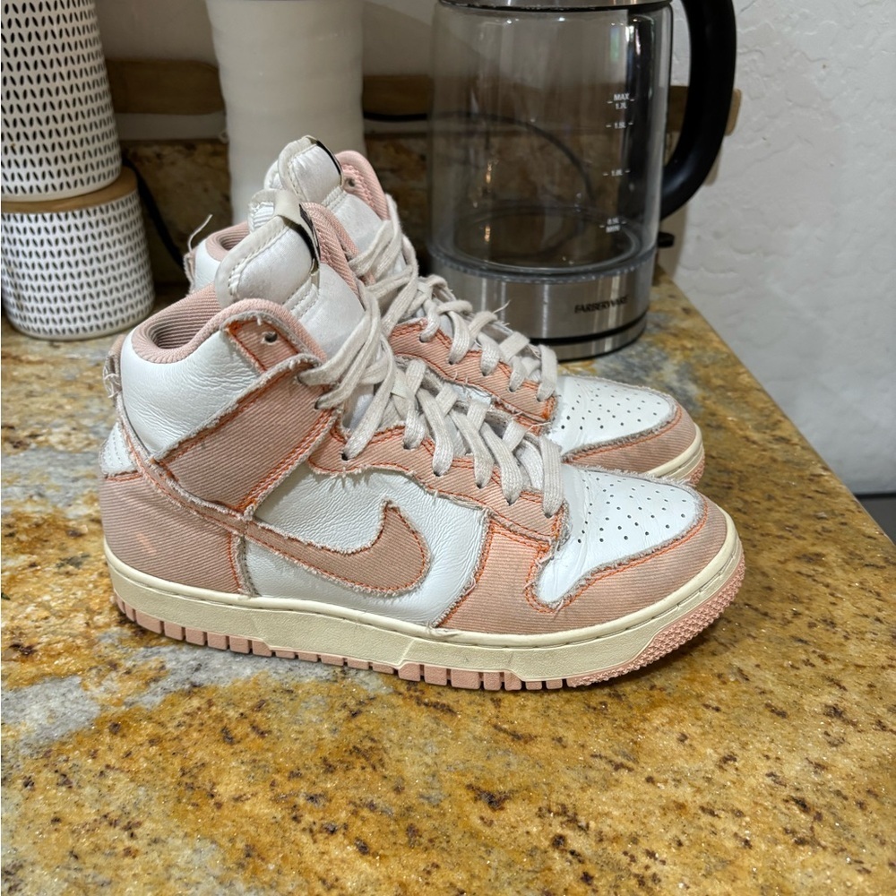 Nike Dunk High size 7